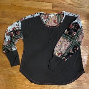 Patterned Sleeve Top